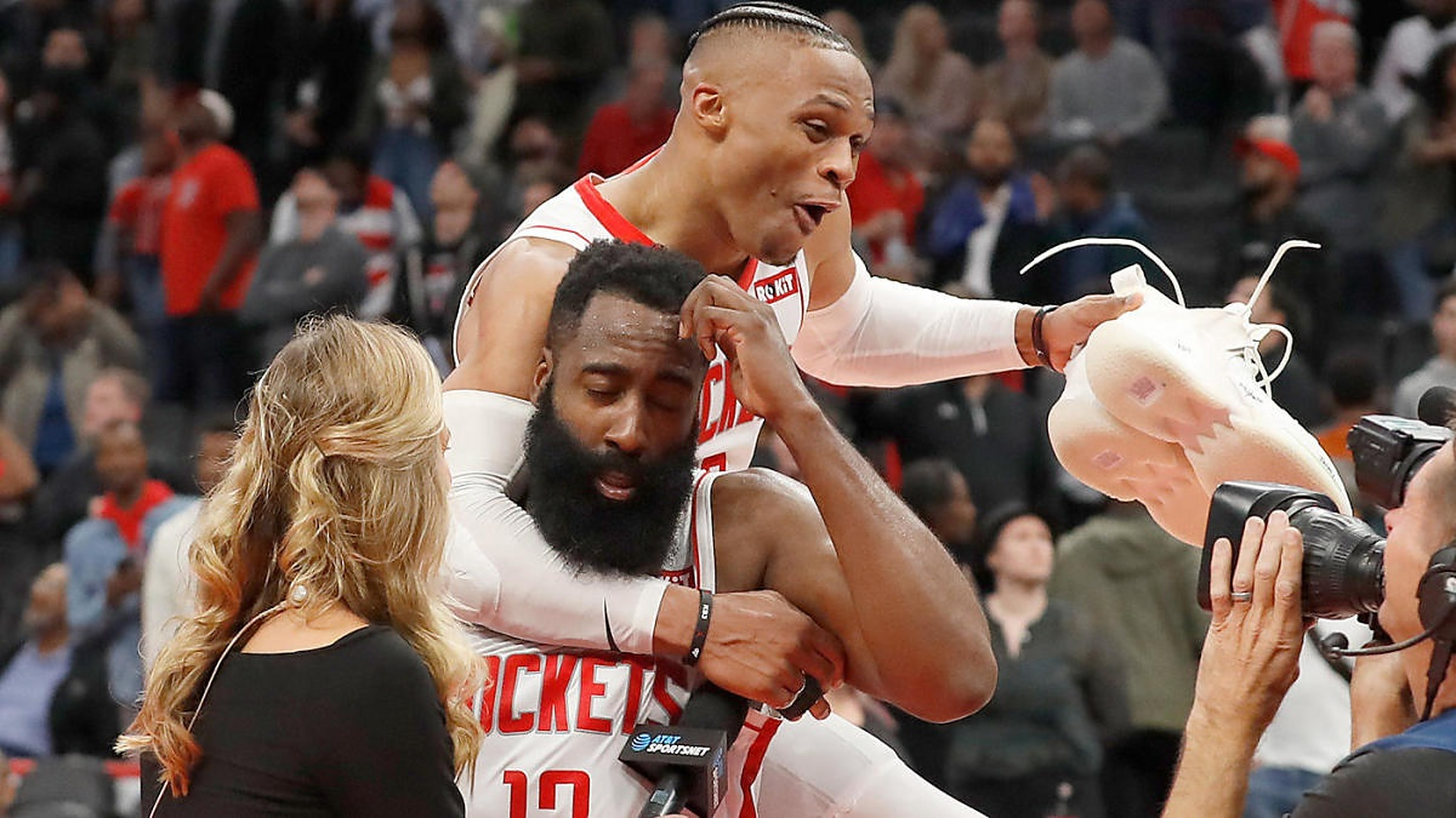 天博官方平台俄克拉荷马雷霆内部会议纪要流出——今夜队长鼓劲；全明星赛使命明确；赛季目标并未改变的简单介绍