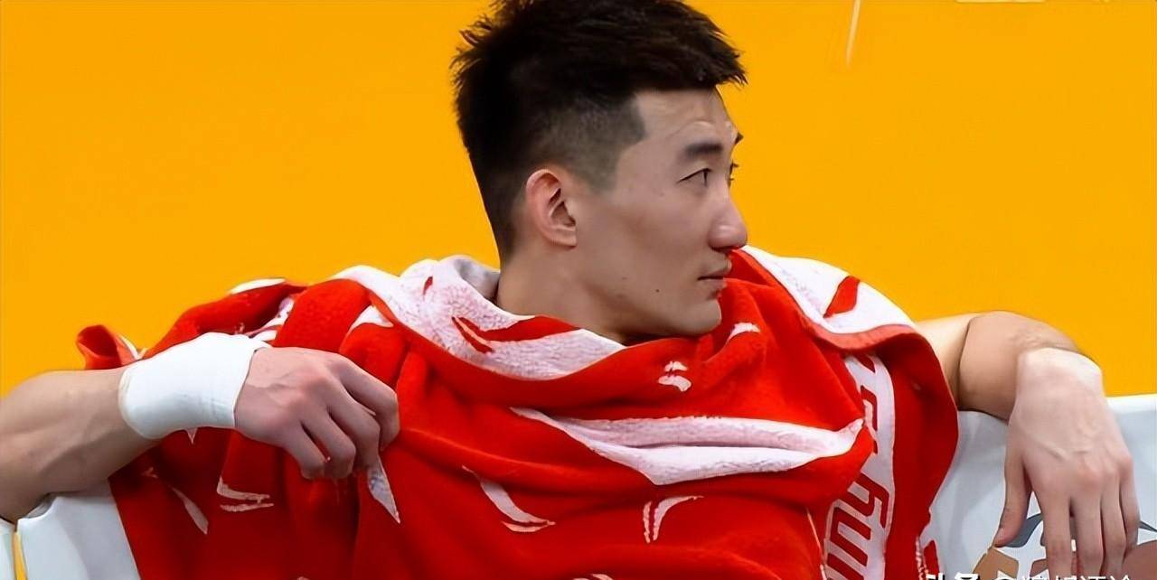 天博官方平台包含欧联清晨走向成谜；广厦男篮主帅复盘；悬念犹存；赛程密集仍需轮换的词条