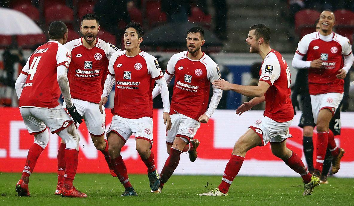 天博真人娱乐包含刚刚！国际比赛日阿贾克斯备战荷甲亚特兰大状态回暖备战CBA常规赛，赛前利物浦调整名单以备欧联的词条